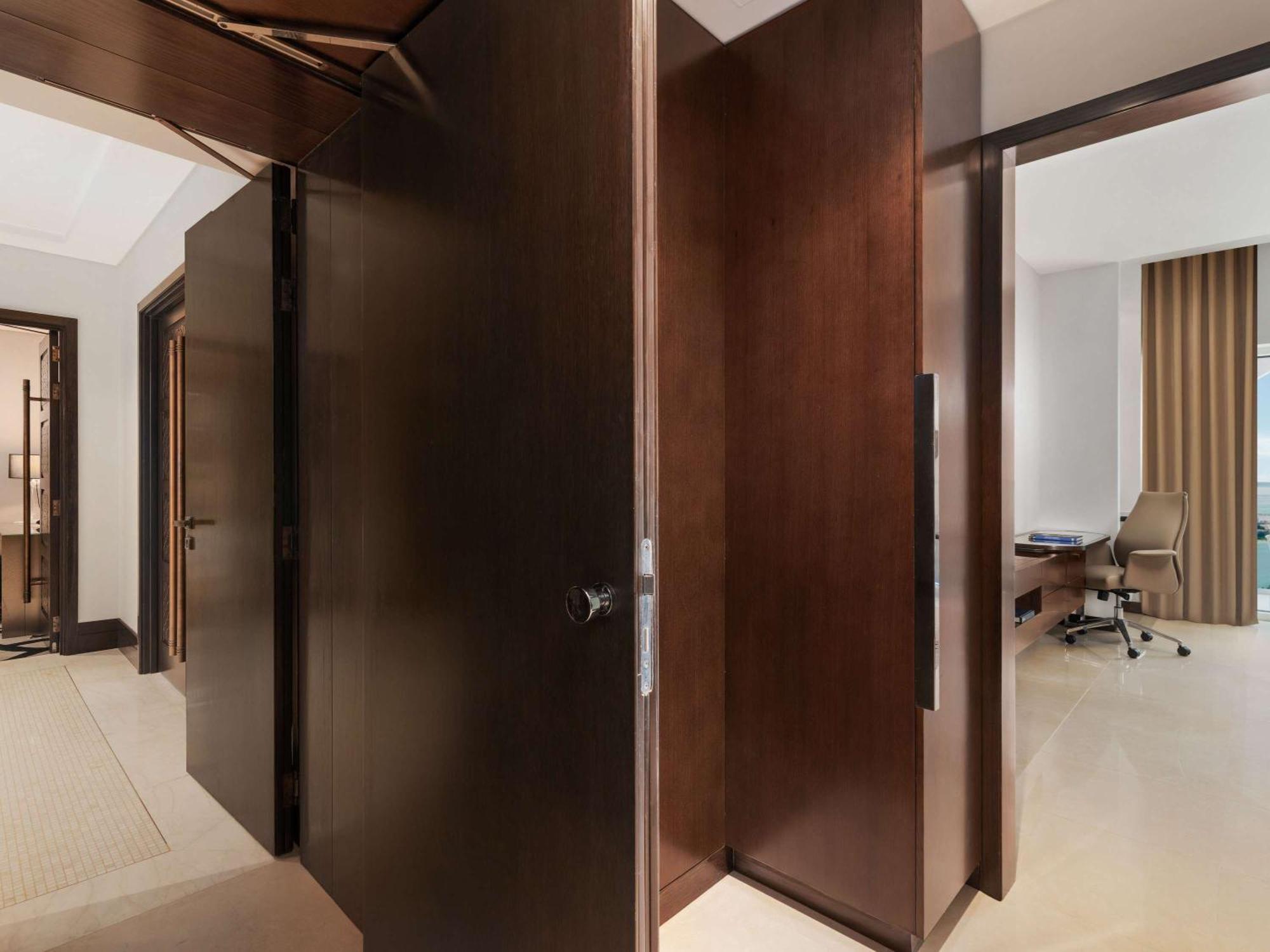 Rixos Marina 5* Abu Dhabi